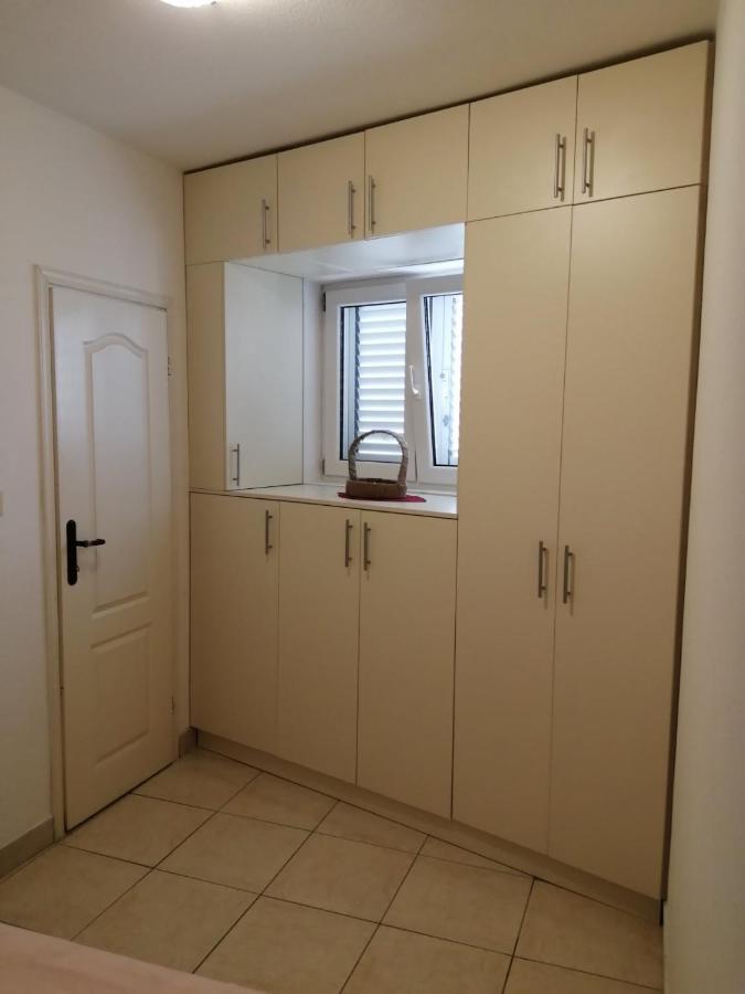 Seaside Apartments And Rooms Kotor Exterior photo