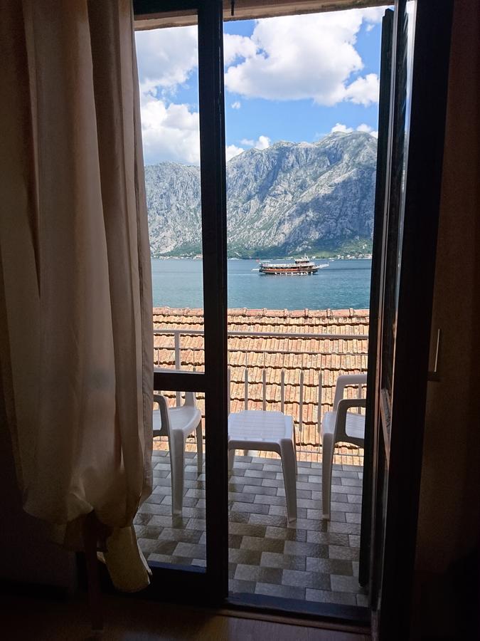 Seaside Apartments And Rooms Kotor Exterior photo